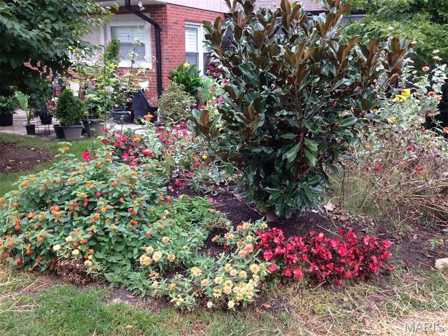 1889 N Signal Hills Drive, Kirkwood, MO 63122