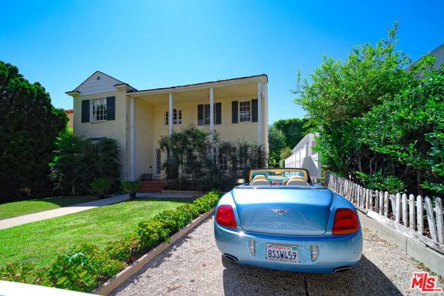 713 N Doheny Drive, Beverly Hills, CA 90210