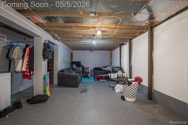 22173 Normandy Avenue, Eastpointe, MI 48021