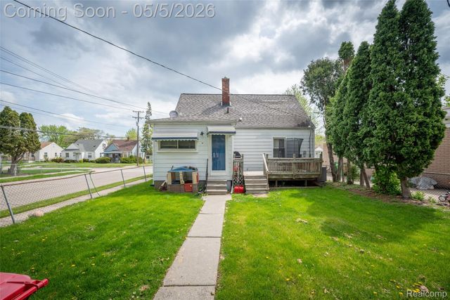 22173 Normandy Avenue, Eastpointe, MI 48021