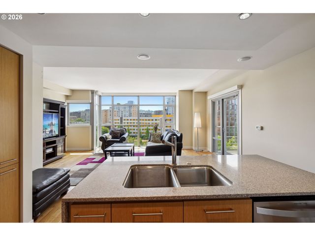 1260 Nw NAITO Pkwy Nw 710, Portland, OR 97209