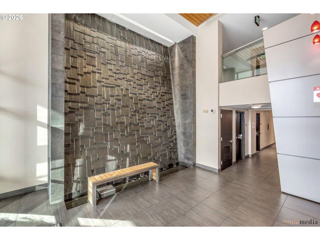 1260 Nw NAITO Pkwy Nw 710, Portland, OR 97209