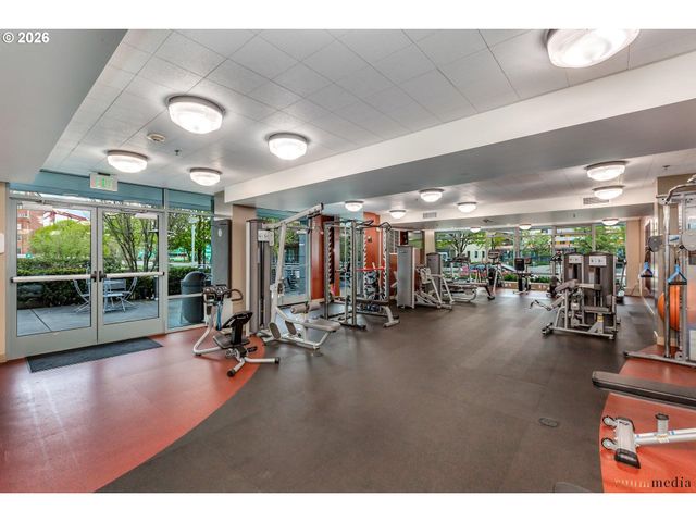 1260 Nw NAITO Pkwy Nw 710, Portland, OR 97209