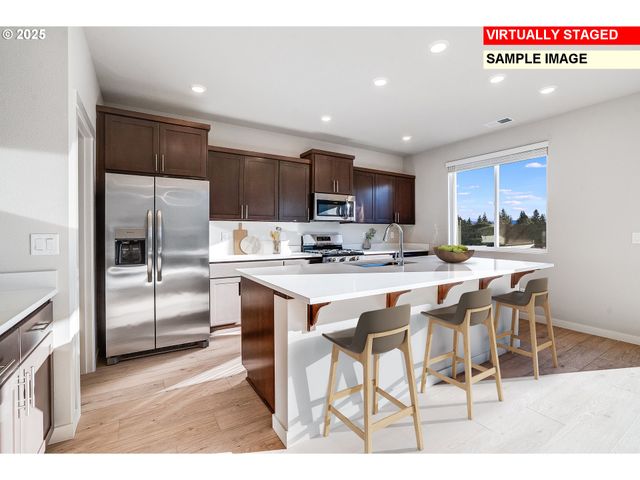 723 GLADE Ave, Forest Grove, OR 97116