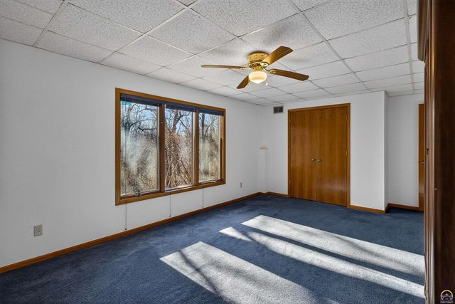 3835 SW Wood Valley DR, Topeka, KS 66610