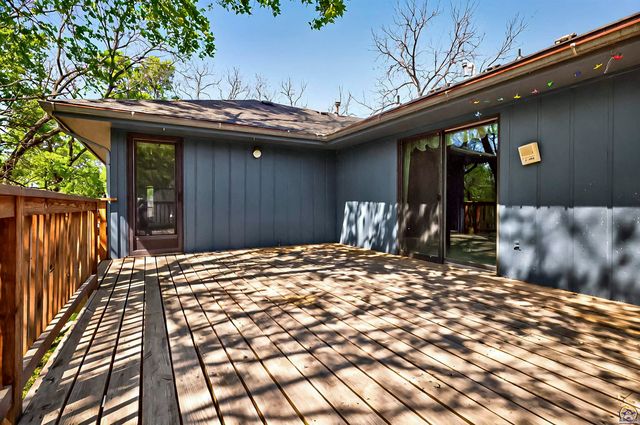 3835 SW Wood Valley DR, Topeka, KS 66610