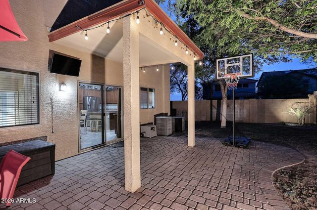 12120 W LEATHER Lane W, Peoria, AZ 85383