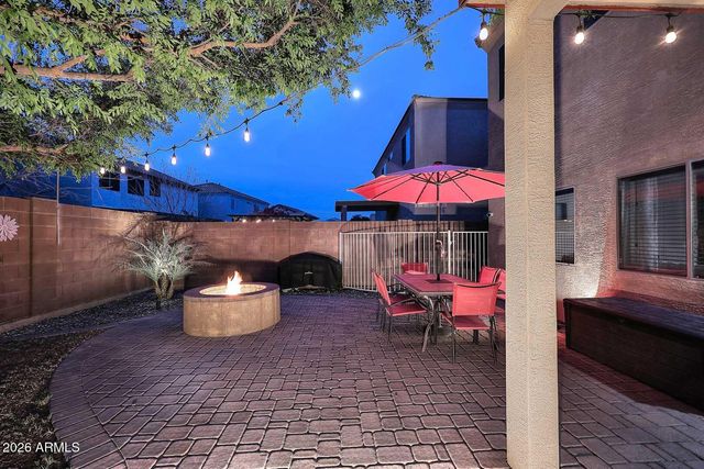 12120 W LEATHER Lane W, Peoria, AZ 85383