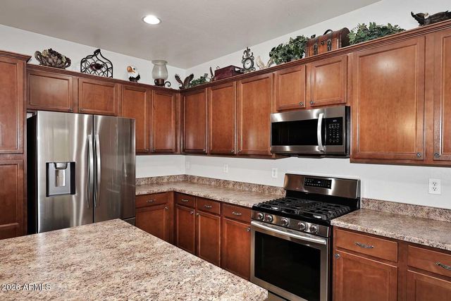 12120 W LEATHER Lane W, Peoria, AZ 85383