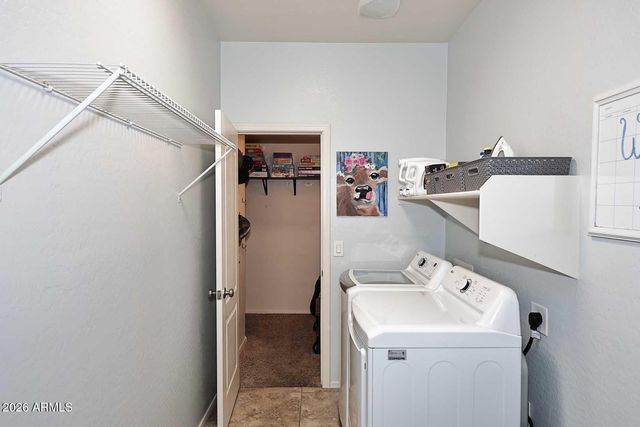 12120 W LEATHER Lane W, Peoria, AZ 85383