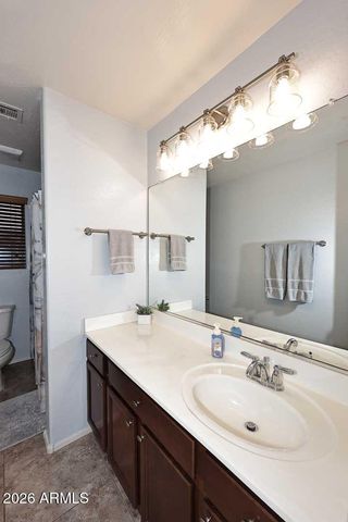 12120 W LEATHER Lane W, Peoria, AZ 85383