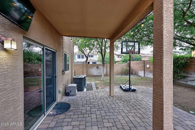 12120 W LEATHER Lane W, Peoria, AZ 85383