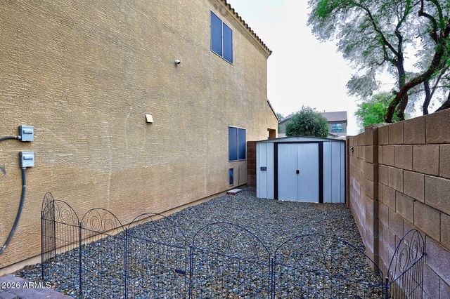 12120 W LEATHER Lane W, Peoria, AZ 85383