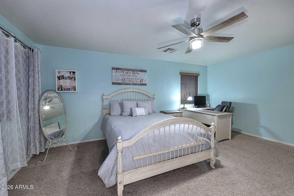 Image 18 of property listing at 12120 W LEATHER Lane W, Peoria, AZ 85383