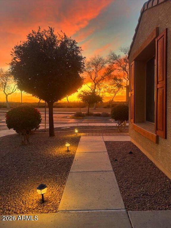 Image 21 of property listing at 12120 W LEATHER Lane W, Peoria, AZ 85383