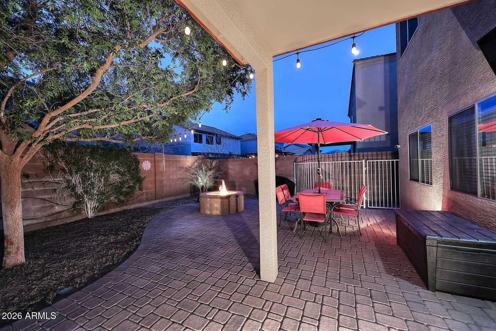Image 23 of property listing at 12120 W LEATHER Lane W, Peoria, AZ 85383