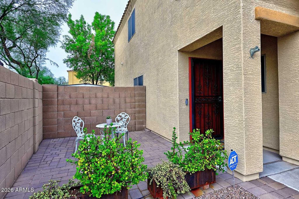 Image 33 of property listing at 12120 W LEATHER Lane W, Peoria, AZ 85383
