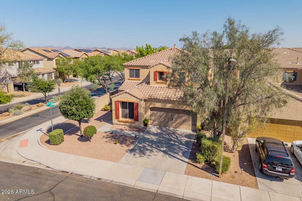 Image 77 of property listing at 12120 W LEATHER Lane W, Peoria, AZ 85383