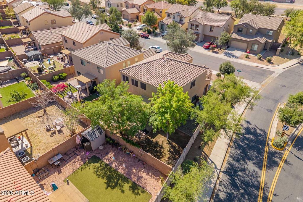 Image 82 of property listing at 12120 W LEATHER Lane W, Peoria, AZ 85383