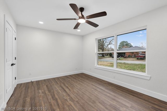 1176 Eastwood Drive, Booneville, AR 72927