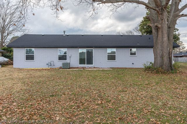 1176 Eastwood Drive, Booneville, AR 72927