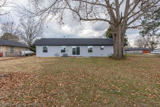 1176 Eastwood Drive, Booneville, AR 72927