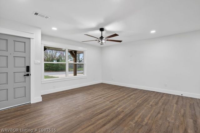 1176 Eastwood Drive, Booneville, AR 72927