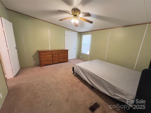 5000 Deal Mill Road, Granite Falls, NC 28630