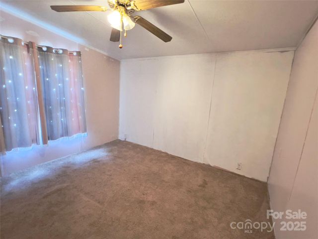 5000 Deal Mill Road, Granite Falls, NC 28630