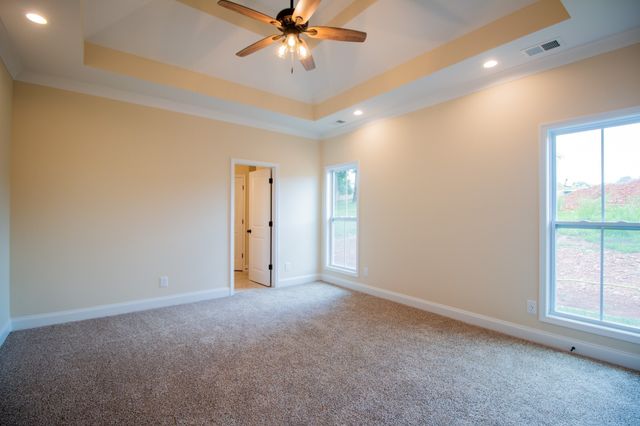 3 Rawlings Rd, Woodlawn, TN 37191