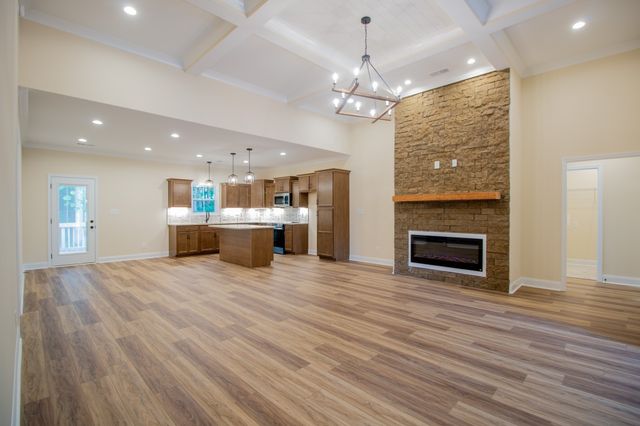 3 Rawlings Rd, Woodlawn, TN 37191