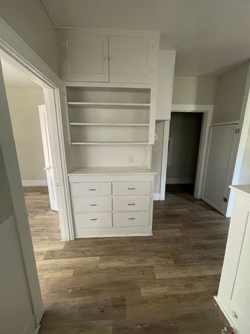 516 S Nueces, Coleman, TX 76384