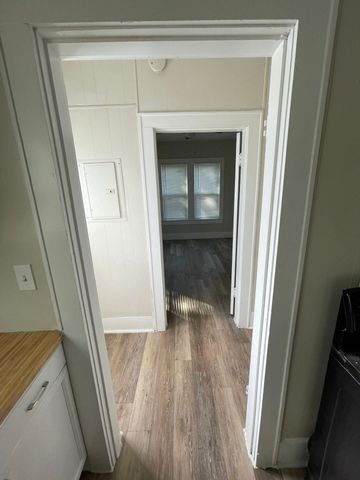 516 S Nueces, Coleman, TX 76384