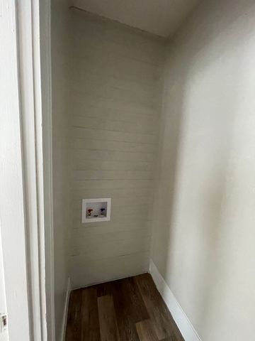 516 S Nueces, Coleman, TX 76384