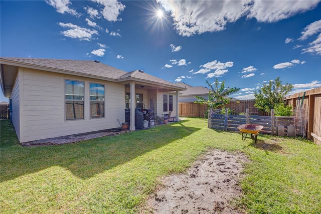 2673 Westeros St, Corpus Christi, TX 78415