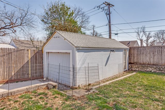 4029 Pershing Avenue, Fort Worth, TX 76107