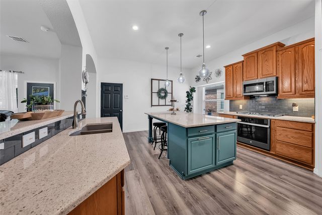 6208 Brownstone Drive, Mckinney, TX 75070