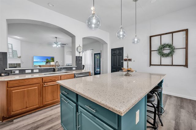 6208 Brownstone Drive, Mckinney, TX 75070