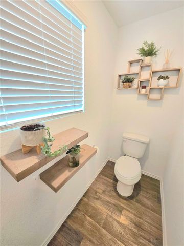 12419 Silversmith LN, Mustang Ridge, TX 78610