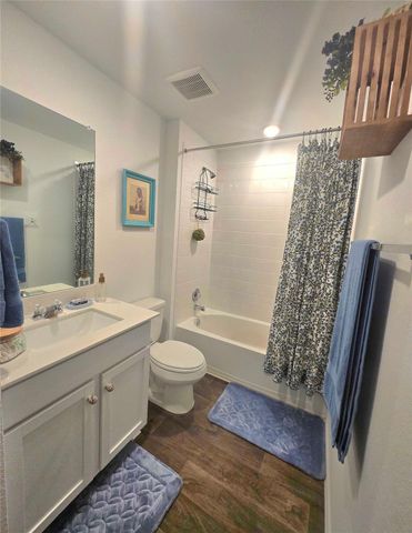 12419 Silversmith LN, Mustang Ridge, TX 78610