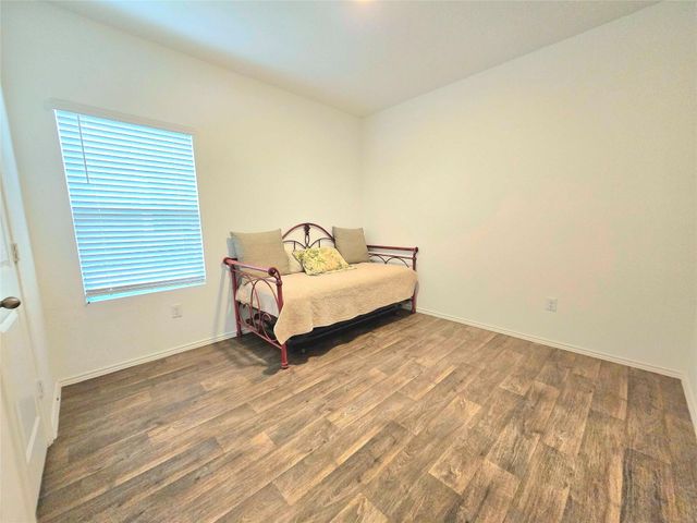12419 Silversmith LN, Mustang Ridge, TX 78610