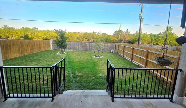 12419 Silversmith LN, Mustang Ridge, TX 78610