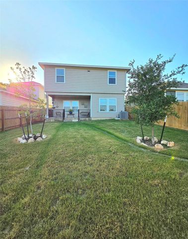 12419 Silversmith LN, Mustang Ridge, TX 78610