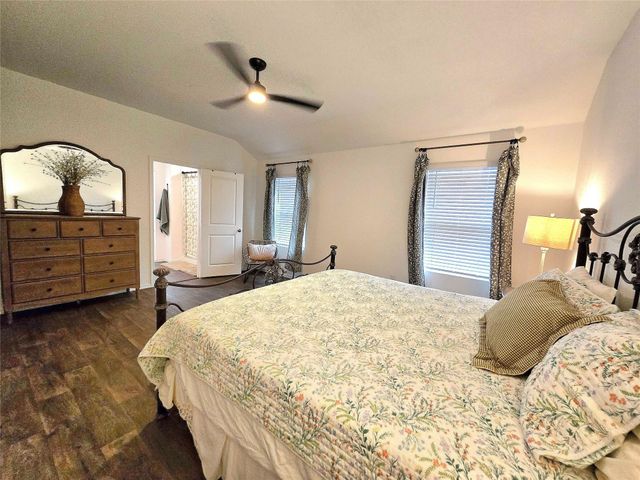 12419 Silversmith LN, Mustang Ridge, TX 78610