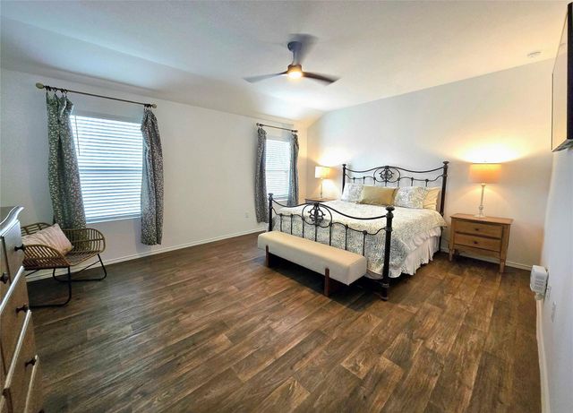 12419 Silversmith LN, Mustang Ridge, TX 78610