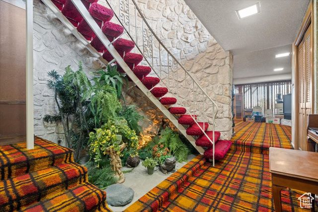 2256 S LAKELINE CIR, Salt Lake City, UT 84109