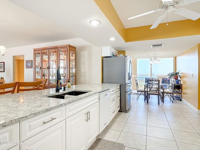3145 S Atlantic Ave Apt 805, Daytona Beach Shores, FL 32118