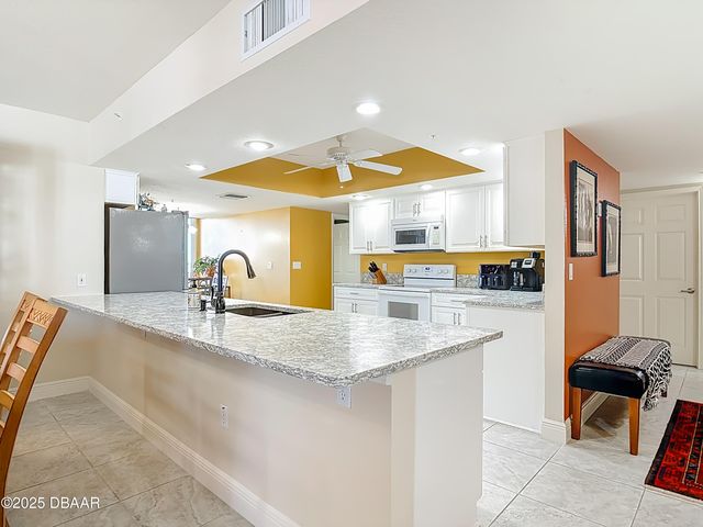 3145 S Atlantic Ave Apt 805, Daytona Beach Shores, FL 32118