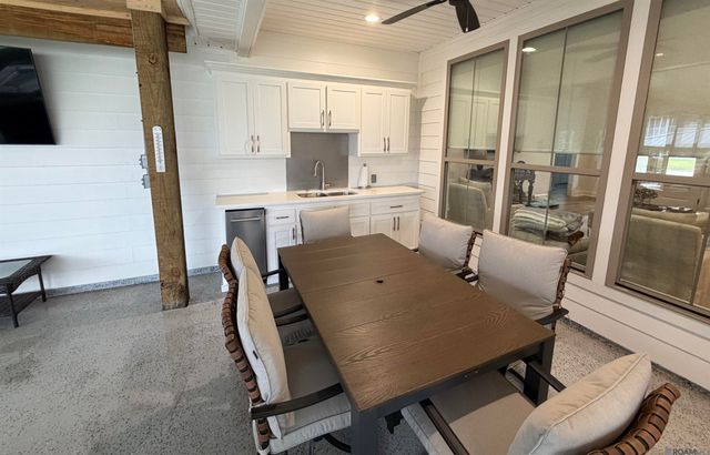 7822 Cutt Pointe Dr, Ventress, LA 70783