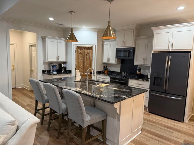 7822 Cutt Pointe Dr, Ventress, LA 70783